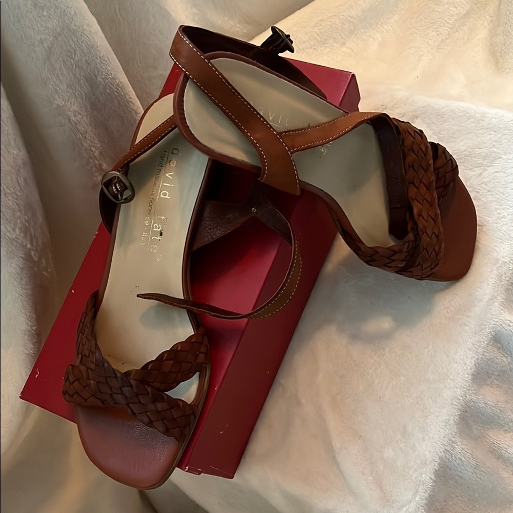 David Tate Brown Sandals with Minimalist Design